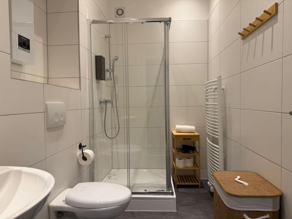Shower, Toilet, Bathroom, Decorative detail, hair dryier, heating, heating