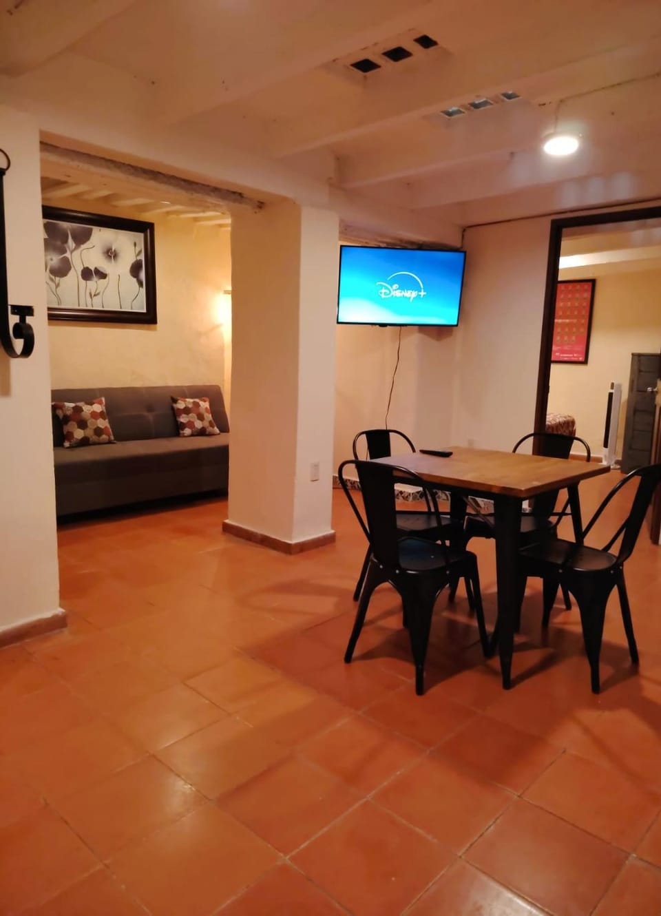 TV and multimedia, Living room, Dining area