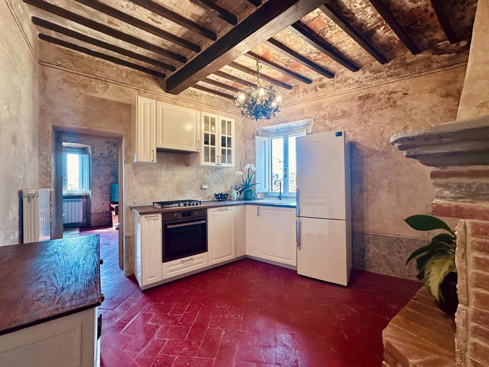 Kitchen or kitchenette, kitchen, kitchen