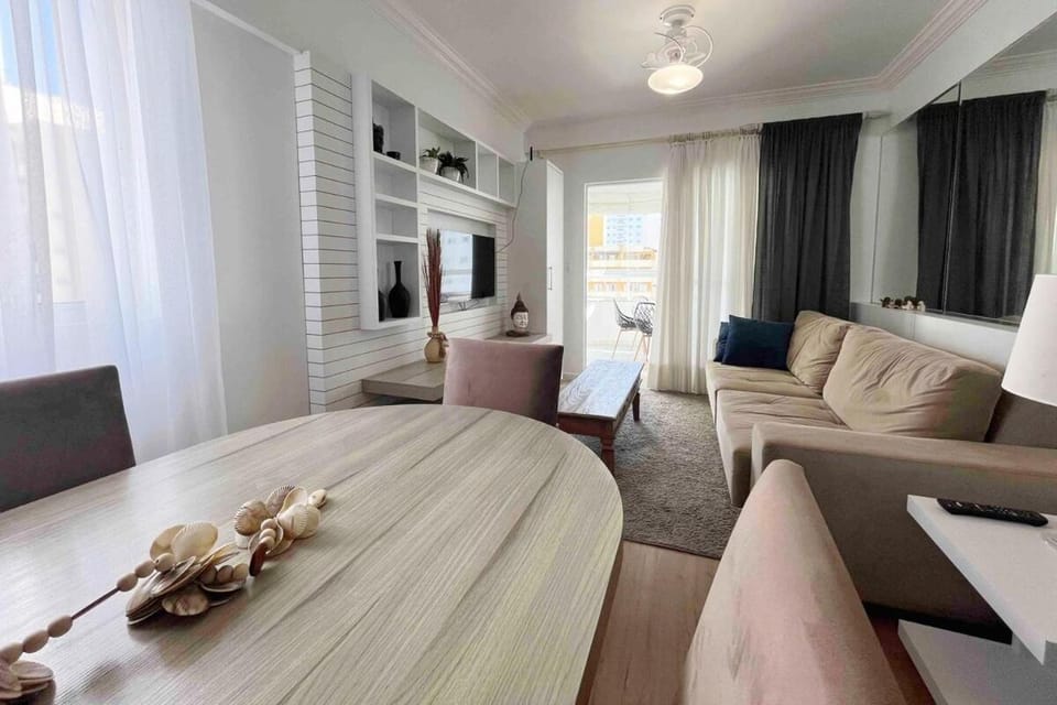 Apartamento 1 quarto suíte e 2 quartos prox a Big Well Apartment in Balneário Camboriú
