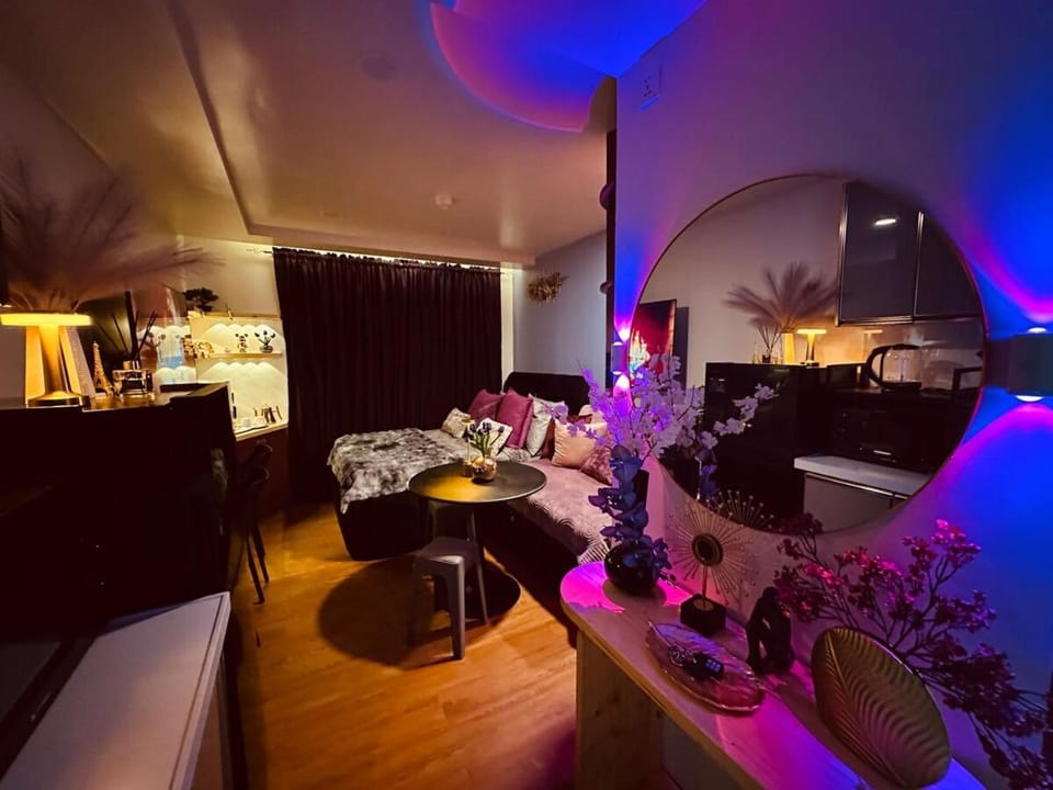 Living room, Bedroom