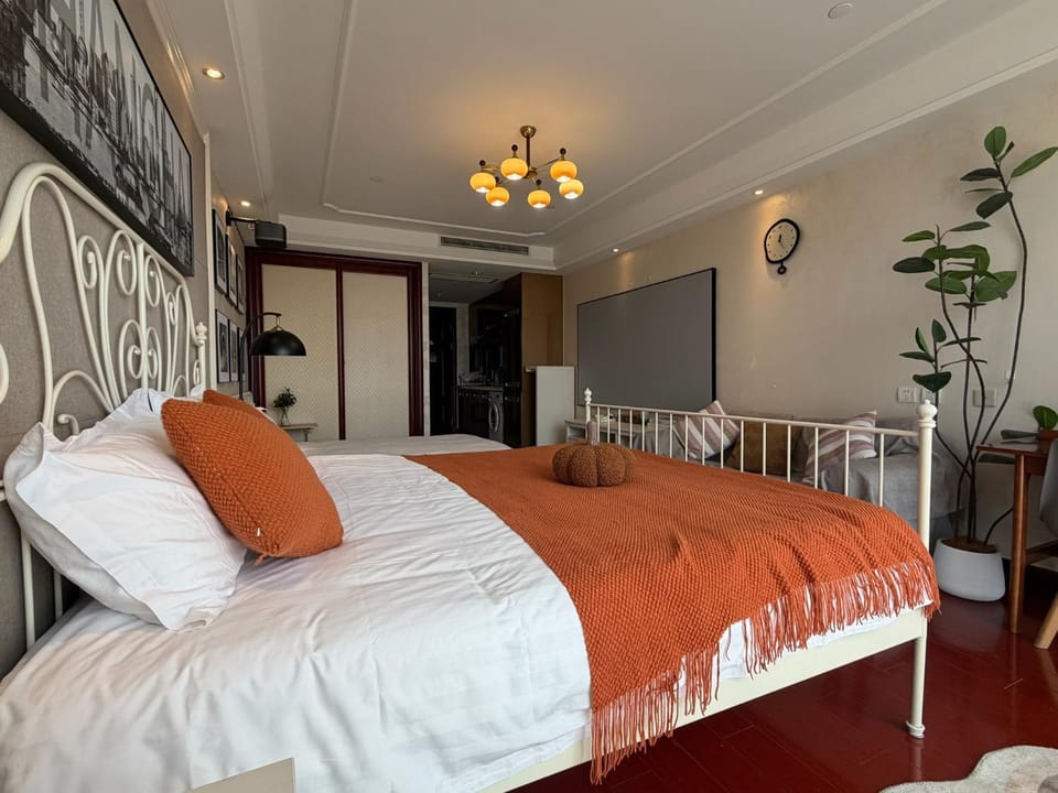 Bed, Photo of the whole room, Bedroom, wardrobe