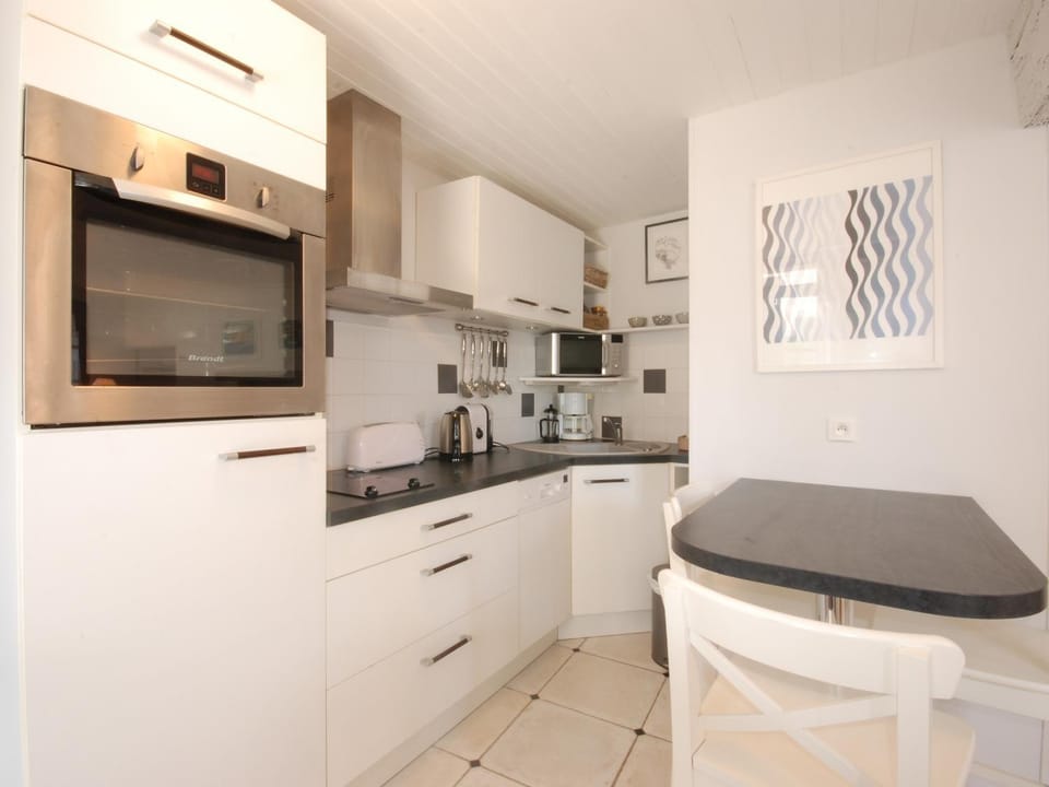 Appartement charmant au cœur du village - FR-1-258-240 Apartment in Saint-Martin-de-Ré