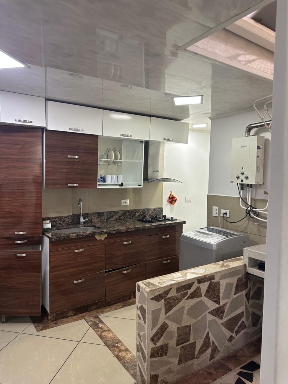 Kitchen or kitchenette, pet friendly, stove