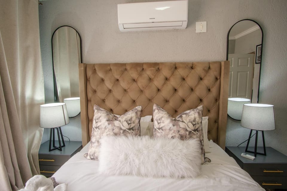 Unit 4 at Homely Escapes Bed and Breakfast in South Africa