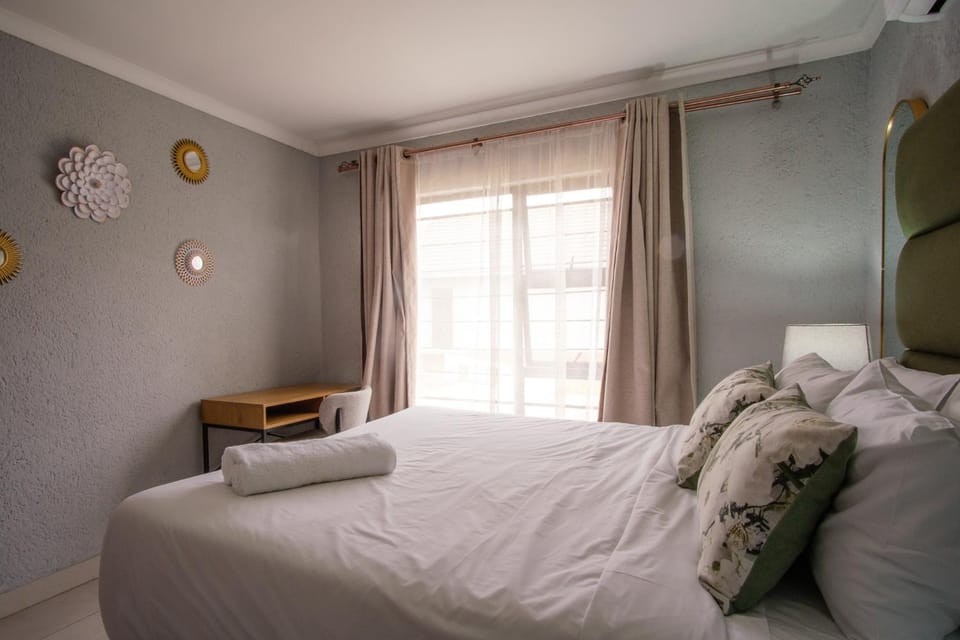 Unit 4 at Homely Escapes Bed and Breakfast in South Africa