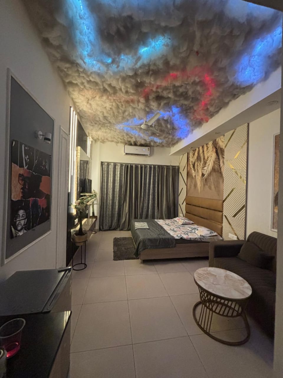 Richard clarkson Apartment in Noida