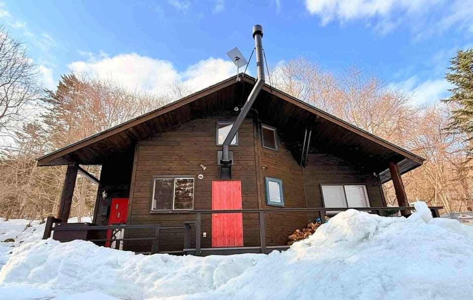 Property building, Facade/entrance, fireplace