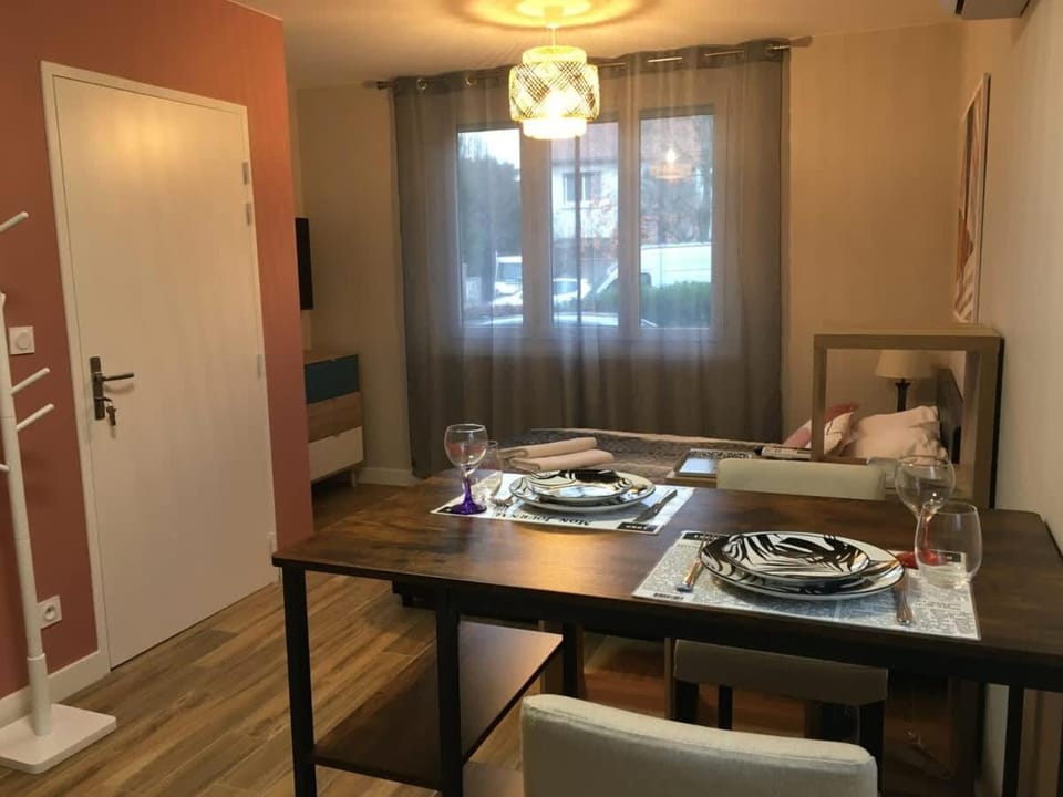 Studio Cosy clim avec Parking Apartment in Toulouse
