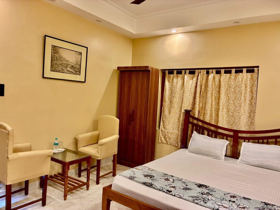 Lake City Homestay Vacation rental in Kolkata