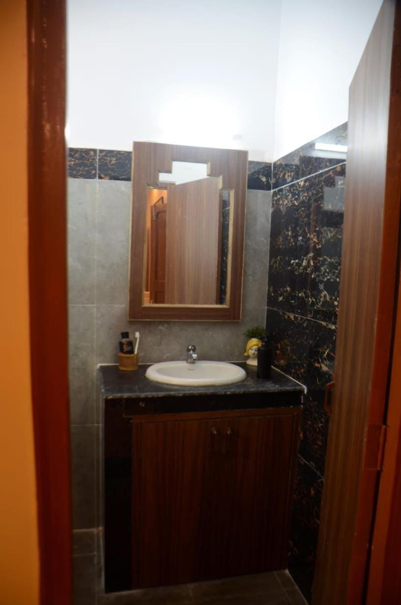 Lake City Homestay Vacation rental in Kolkata