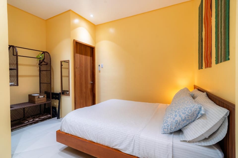 Bed, Photo of the whole room, Bedroom, towels, wardrobe
