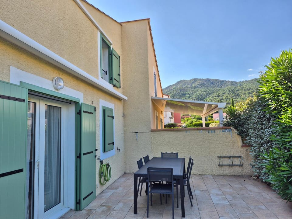 Montagne à pied, mer tout près ! House in Occitanie