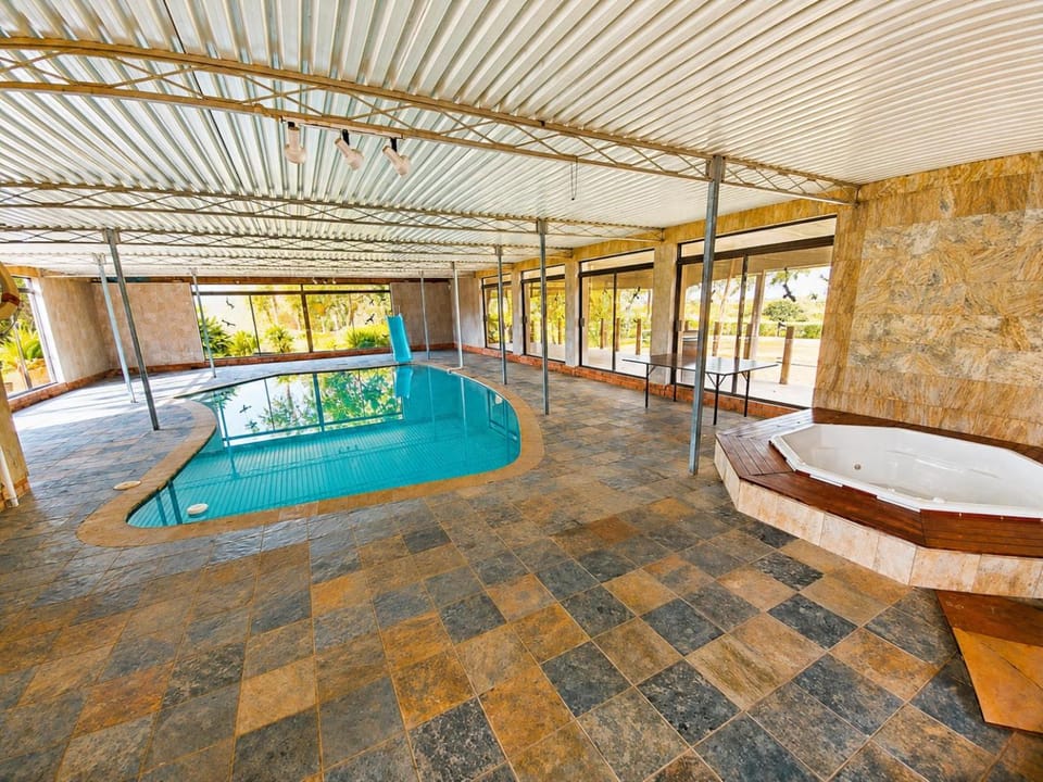 Hot Tub, Swimming pool