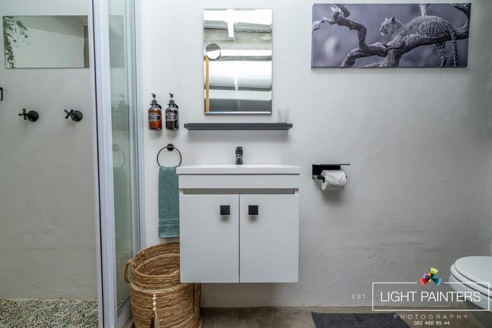 The Hill Cottage - La Colina Accommodation & Venue Apartment in Cape Town