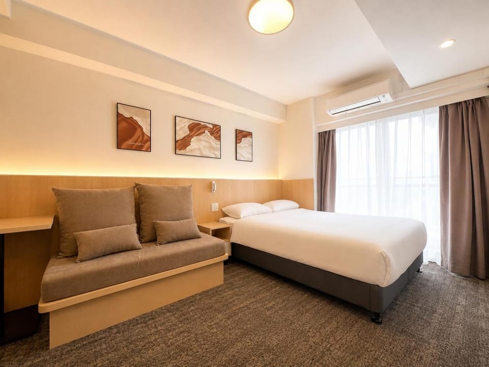 Photo of the whole room, Bedroom, On site, furniture, air conditioner