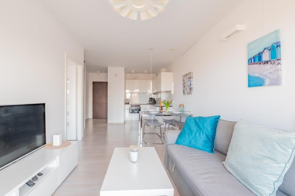 Horyzont Apartamenty-Osiedle POLANKI, blisko morza!!! prywatny garaż, sauna, basen zewnętrzny Apartment in West Pomeranian Voivodeship, Poland
