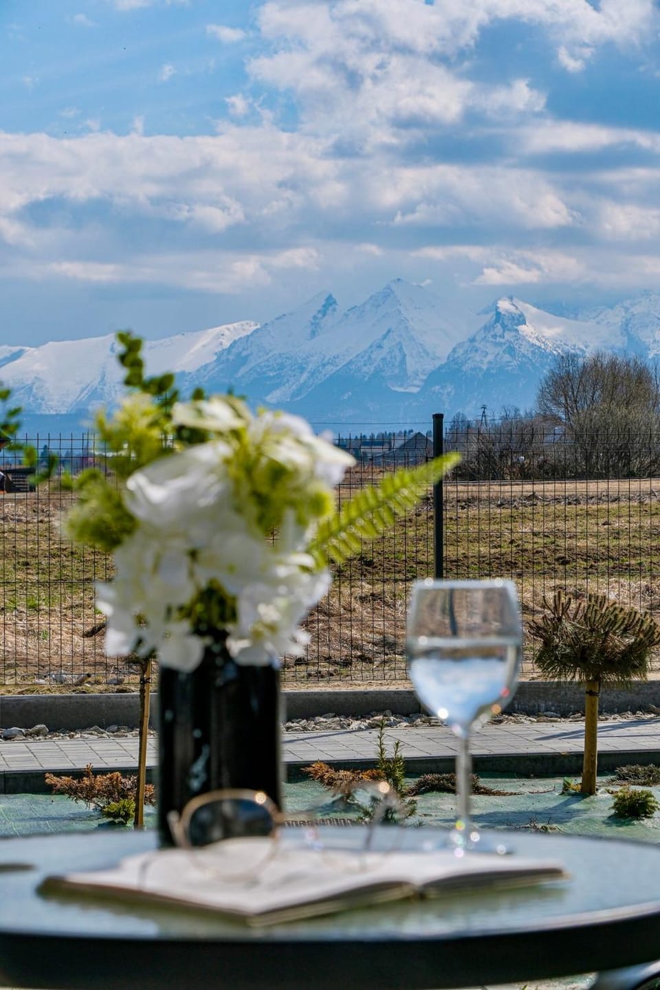 Day, Mountain view