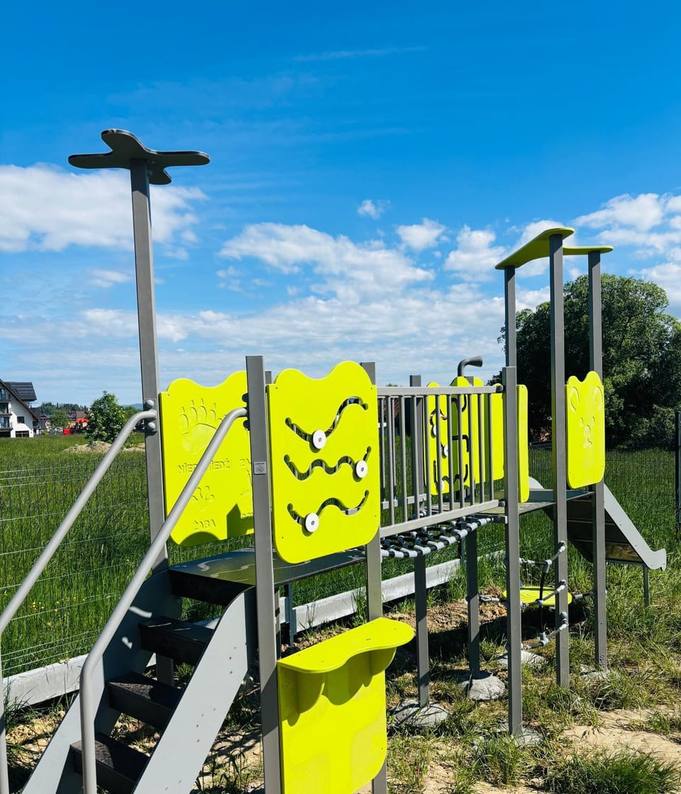 Day, Children play ground