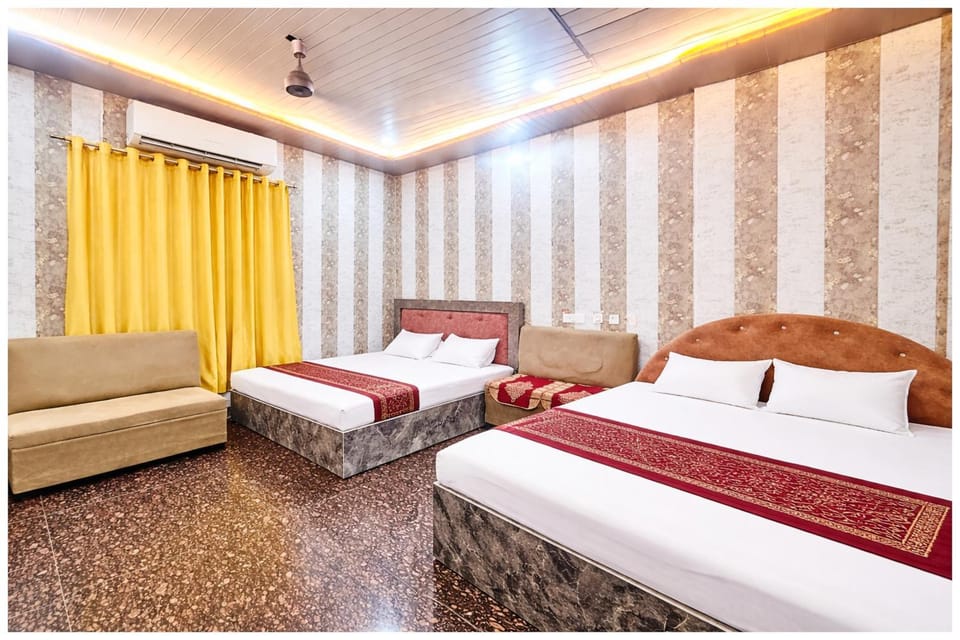 !!Hotel NMO Near Shree Ramjanam Bhumi Temple 1KM!! Bed and Breakfast in Nepal