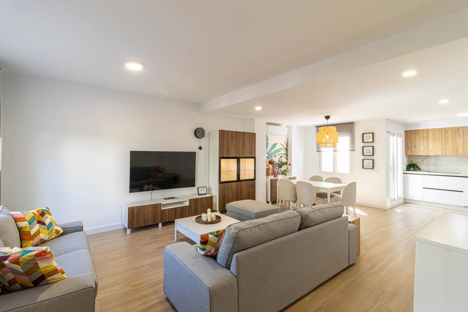 TV and multimedia, Kitchen or kitchenette, Dining area