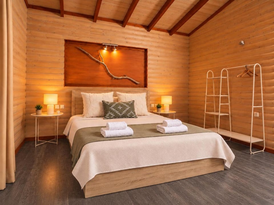 Hilltop Chalet 4 Apartment in Halkidiki