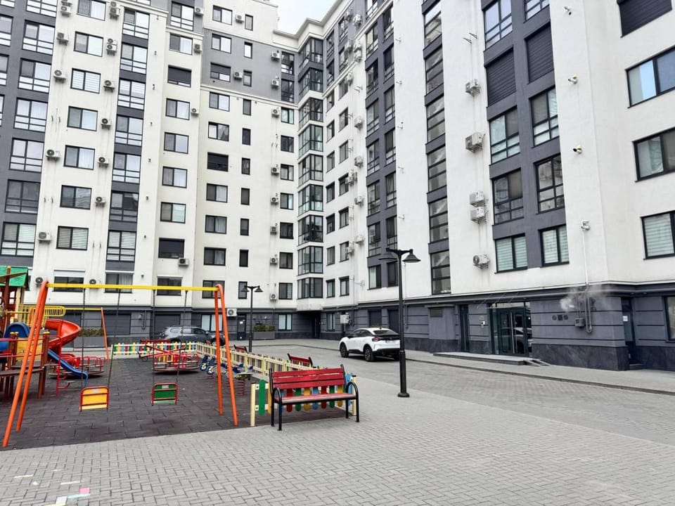 Cozy luxury apartment near Rose Park Apartment in Chișinău