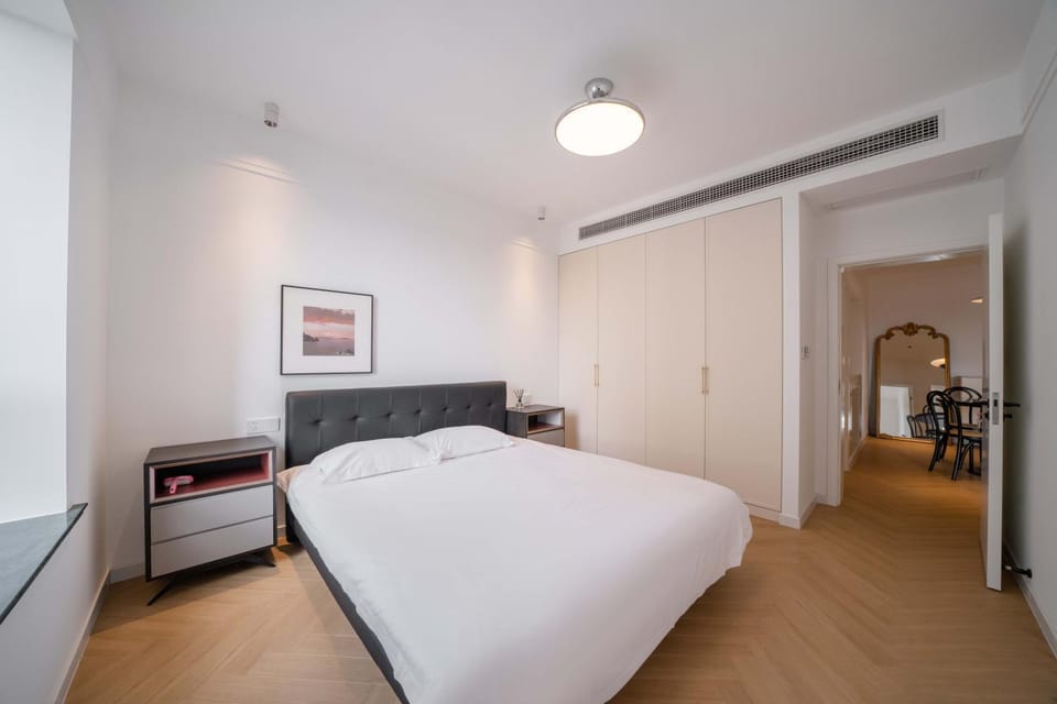 Bedroom, locker, wardrobe, air conditioner