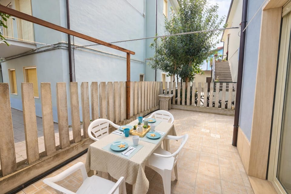 Balcony/Terrace, Dining area