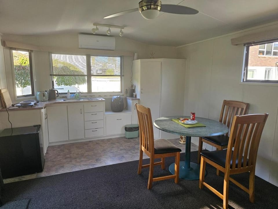 Blockhouse Bay 1 bedroom - Little Garden House House in Auckland