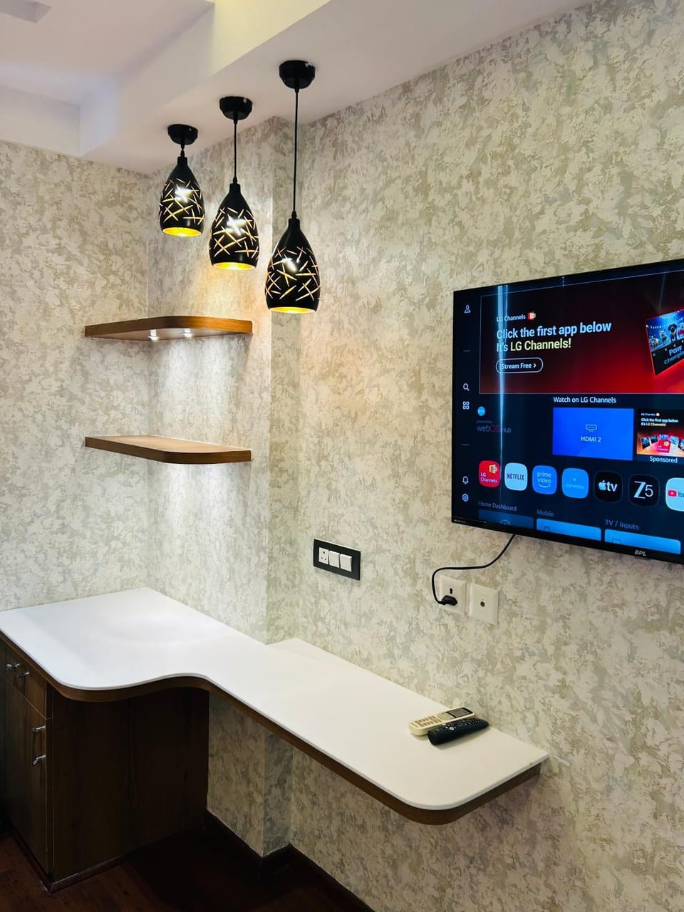 Cozy Cube Stay Apartment in Lucknow