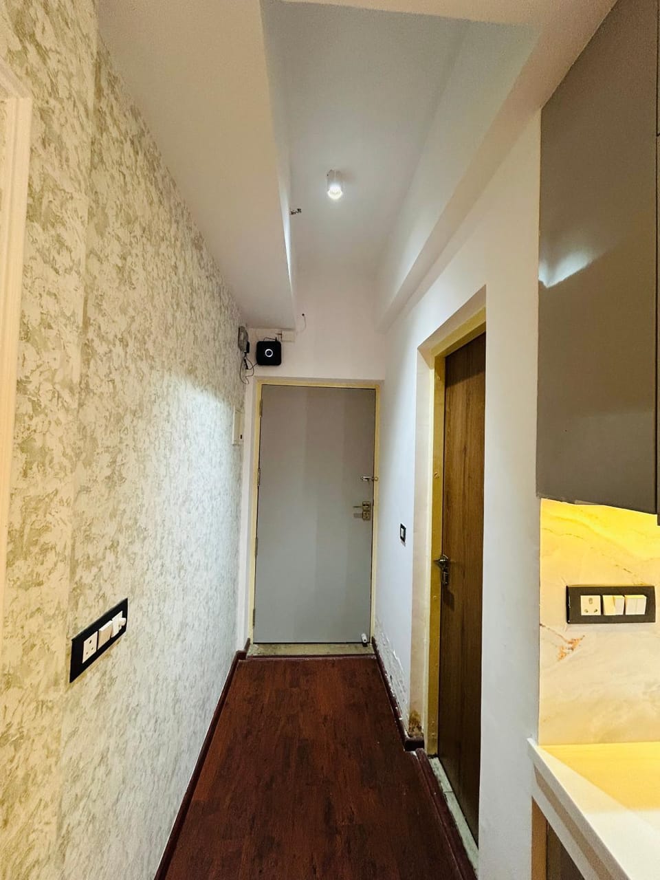 Cozy Cube Stay Apartment in Lucknow