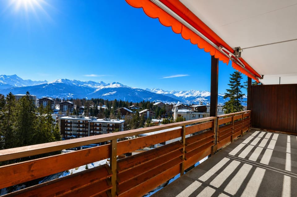Winter, View (from property/room), Balcony/Terrace, City view, Mountain view