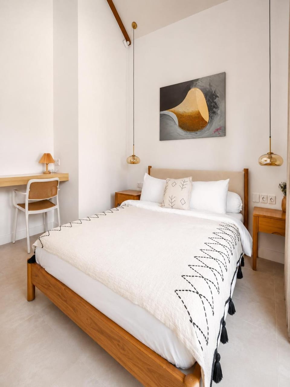 Bed, Photo of the whole room, Bedroom