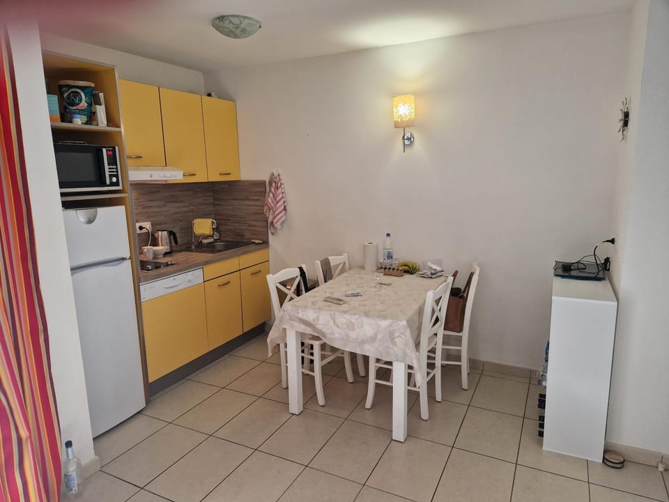 Charmante villa 4 personnes 600 m de la plage House in Belgodère