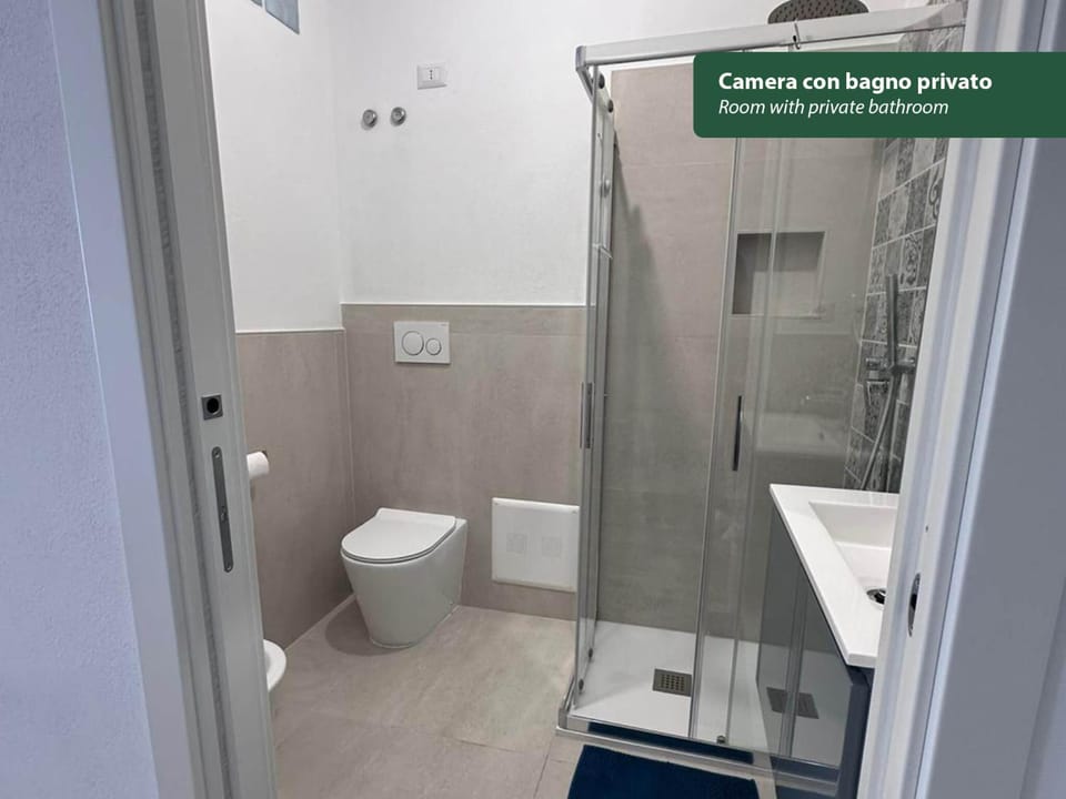 Shower, Bathroom, bidet