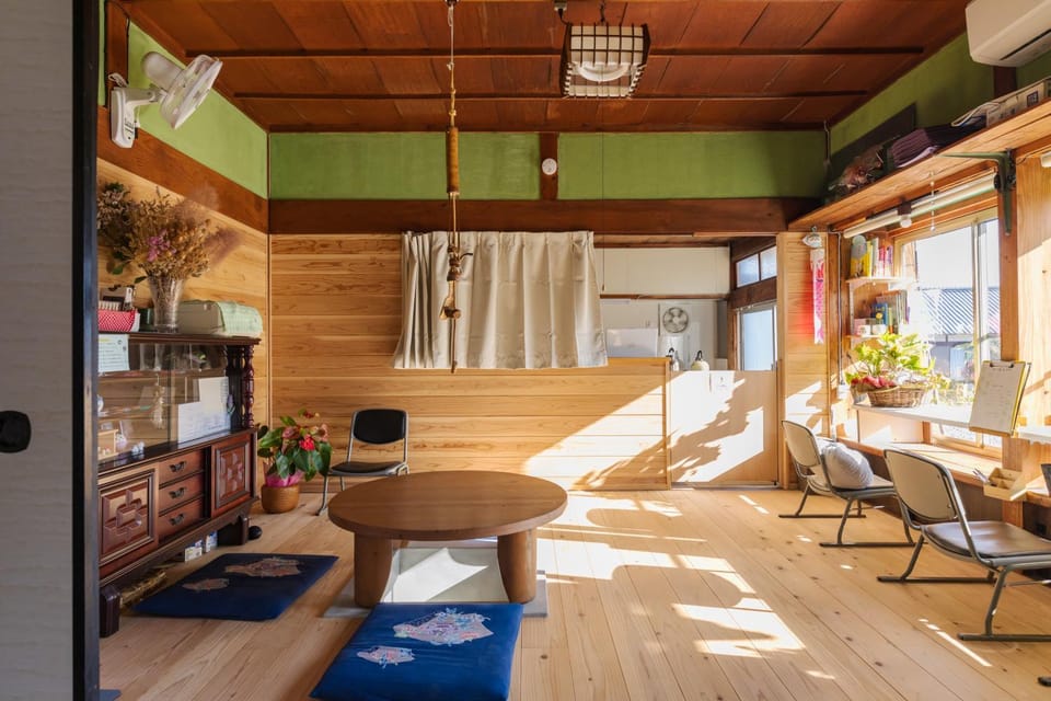 Photo of the whole room, Breakfast, Dinner