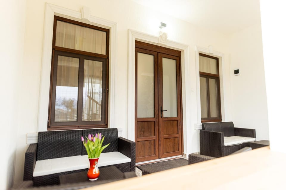 Property building, Balcony/Terrace, Seating area, Internal: Not applicable to any particular room