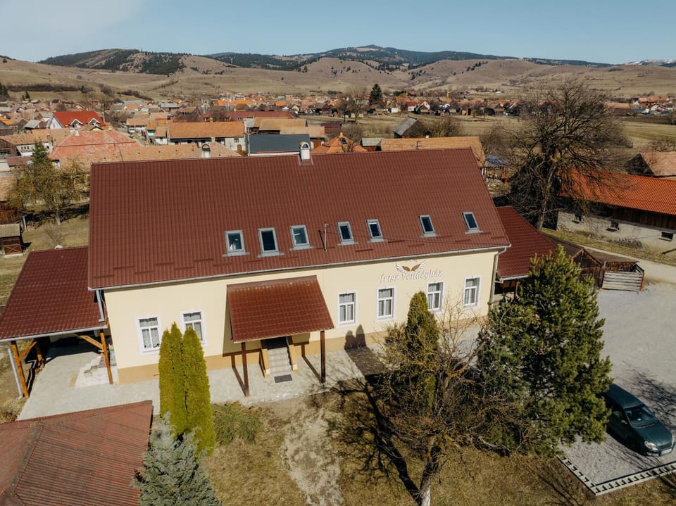 Property building, Bird's eye view