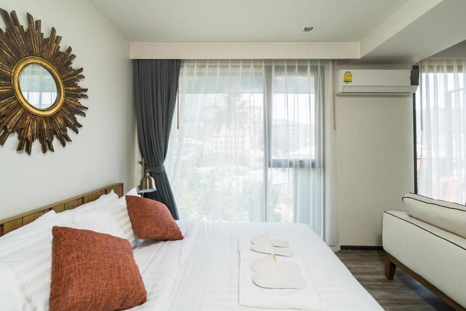 Bed, Bedroom, air conditioner