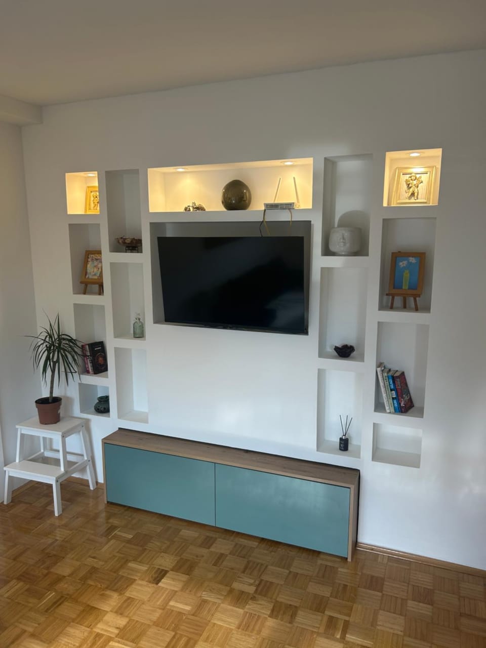 TV and multimedia, Living room