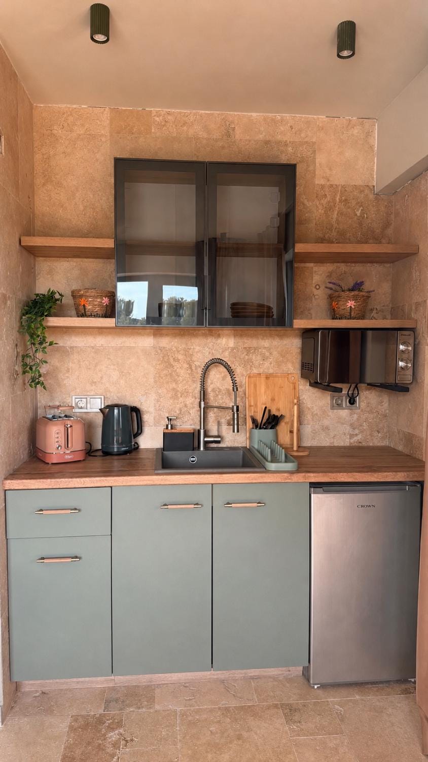 Coffee/tea facilities, Kitchen or kitchenette, minibar