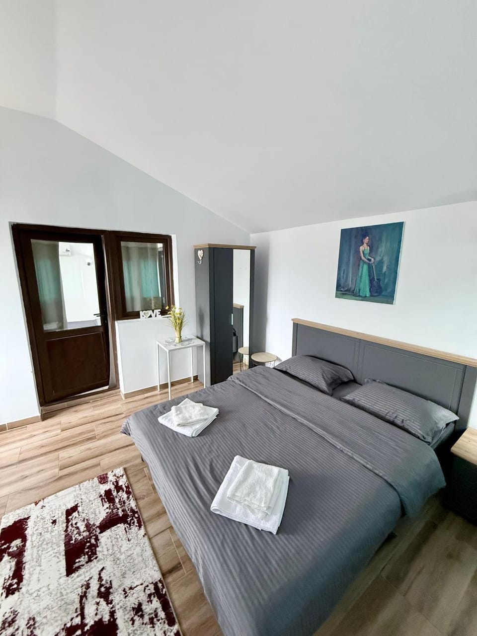 Casa Cernica Bed and Breakfast in Romania