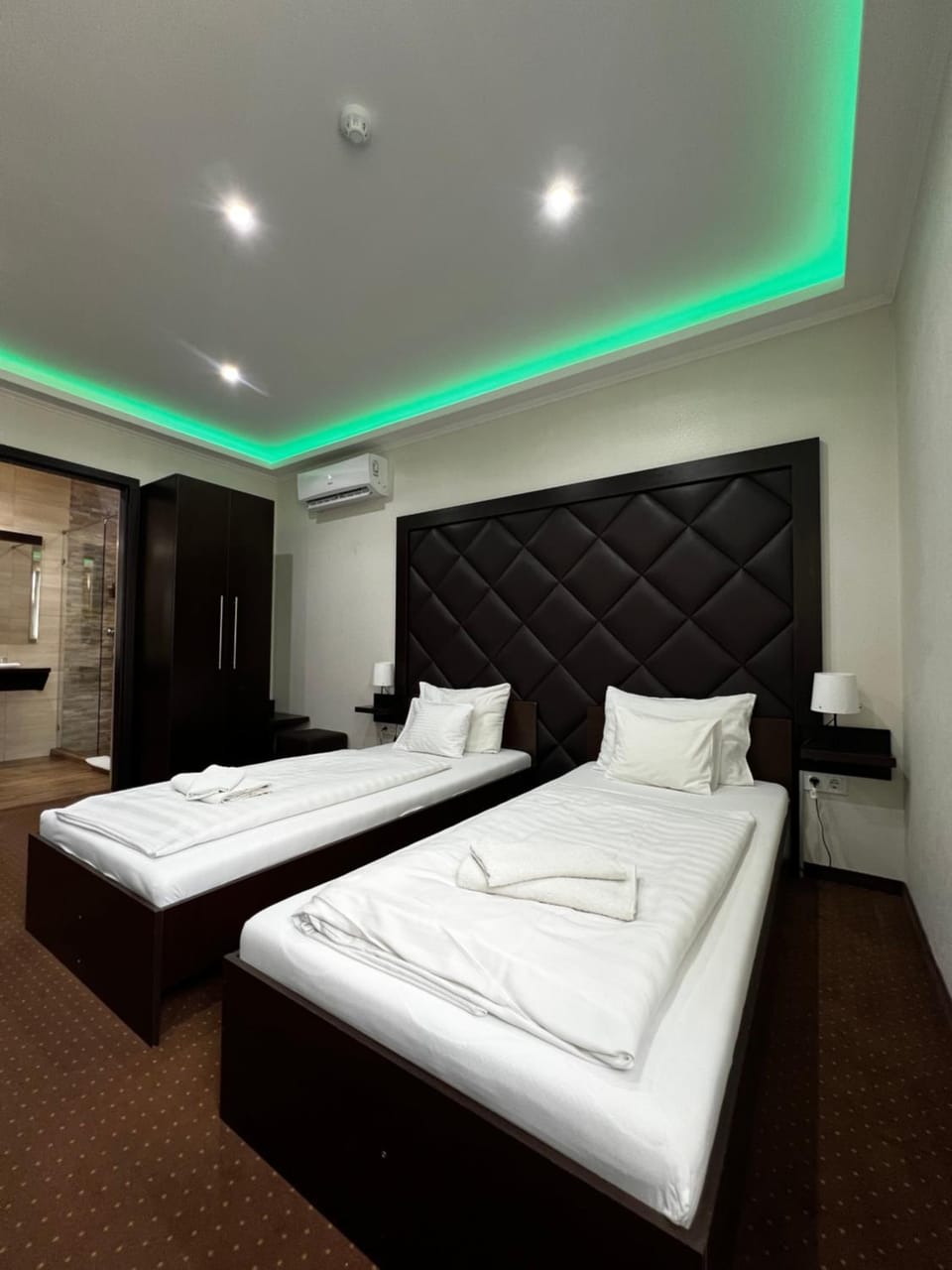 Lotus House Bed and Breakfast in Budapest