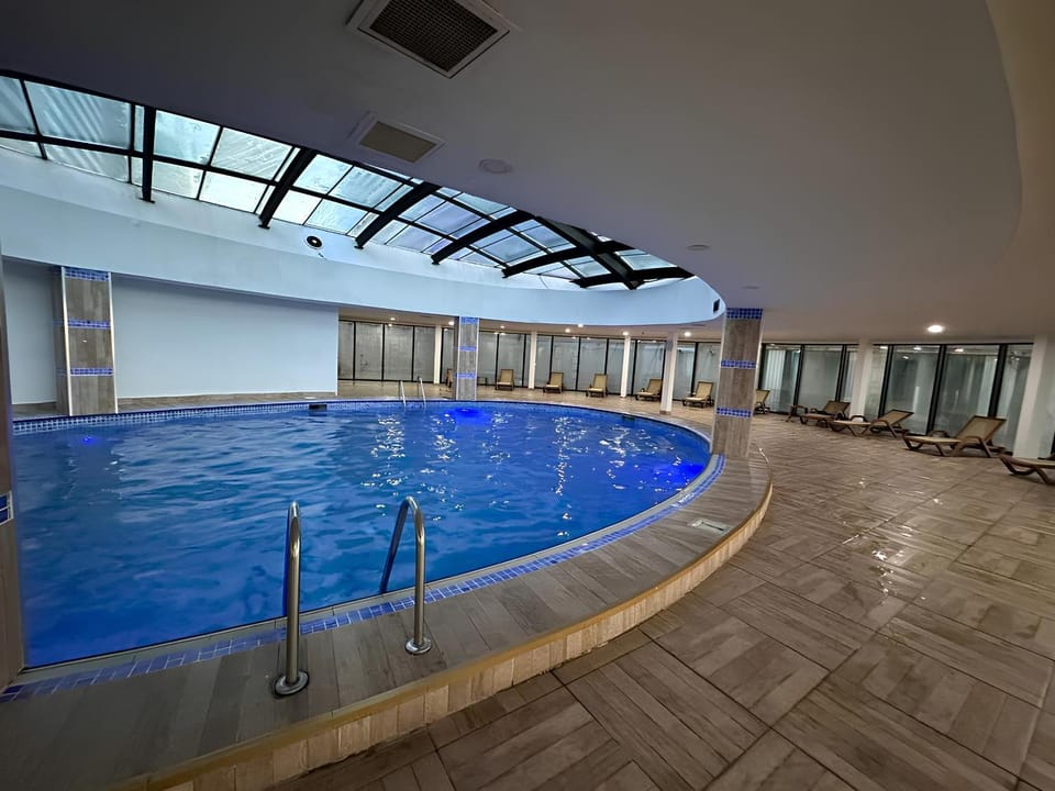 Pool view, Swimming pool