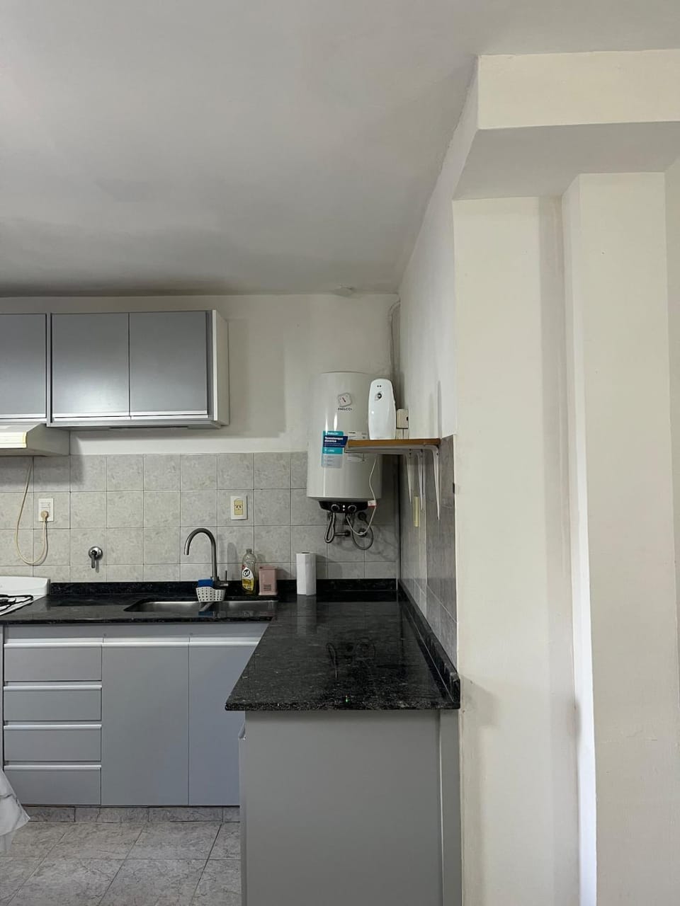departamento completo ,1 piso por escalera zona refinería 1 dormitorio para 3 personas Apartment in Rosario