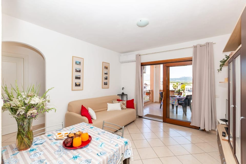 Casa Sunny Apartment in Olbia