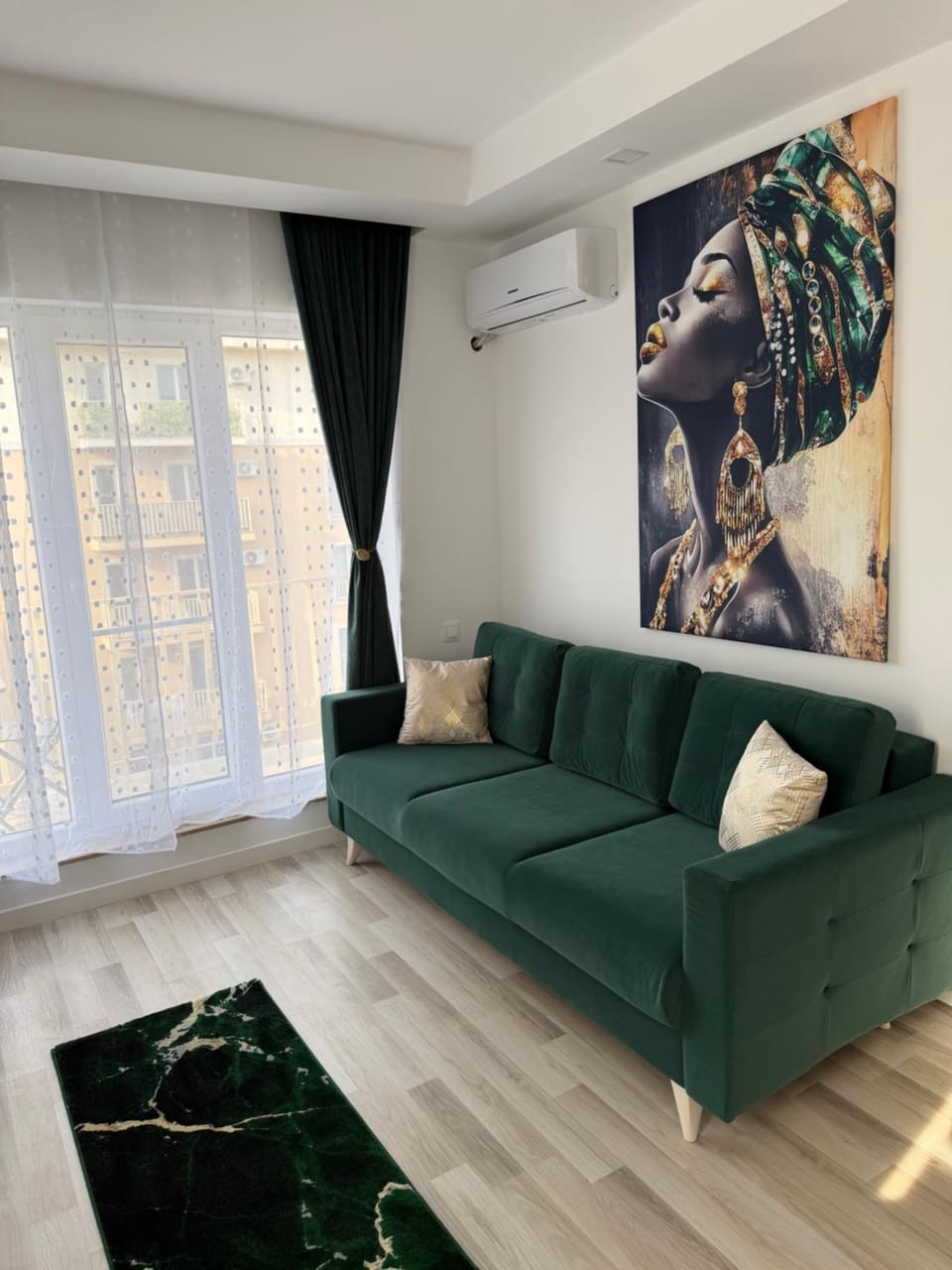 SunSet Studio by Cosmopolis Apartment in Bucharest