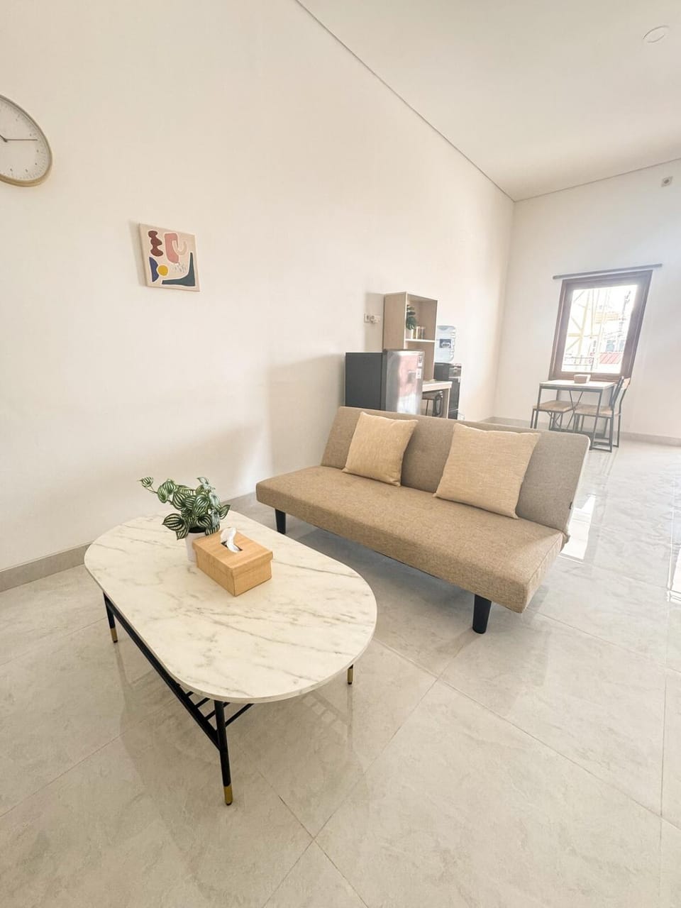 Communal lounge/ TV room