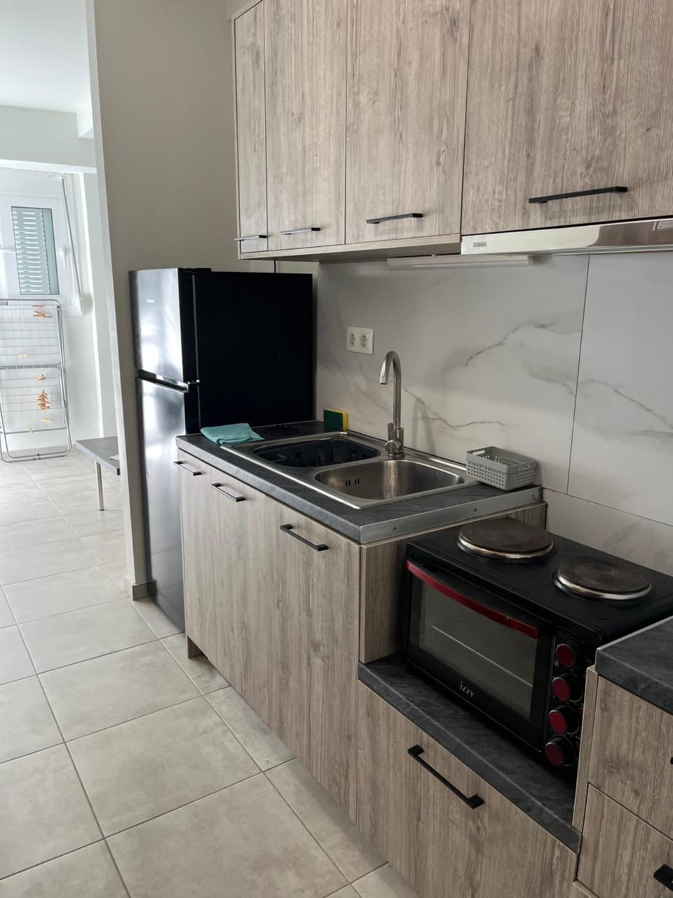 Kitchen or kitchenette, oven, stove
